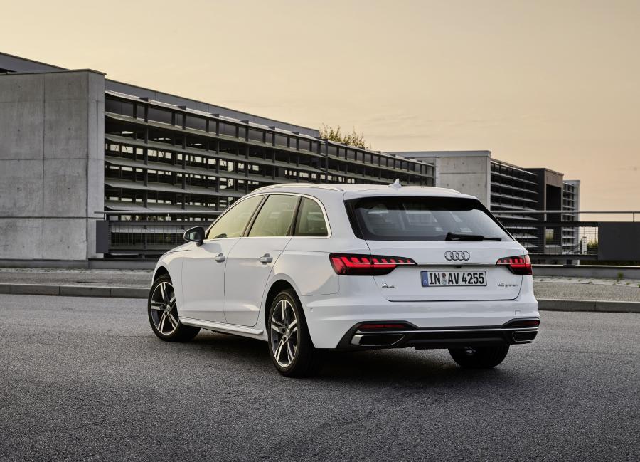  Audi A4 Avant 40 g-tron (B9) 2019 года  (WW) (фото 8 из 12)